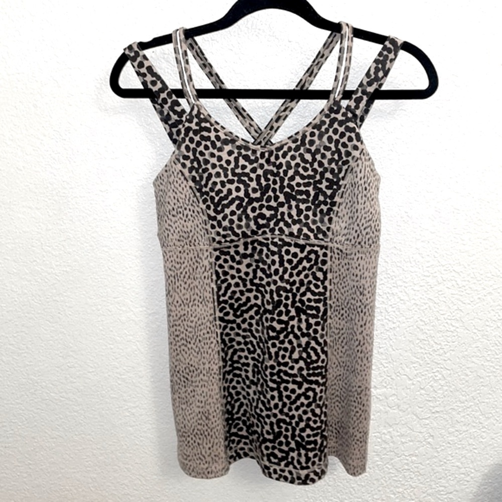 Lululemon Happy Strappy tank top size 8